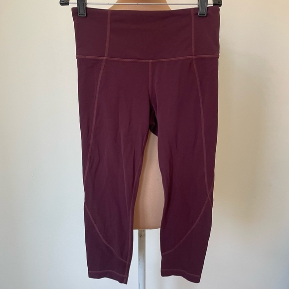 Athleta Salutation Capri Maroon Powervita Mid-Rise Cropped Leggings 591383 EUC S - Picture 4 of 10